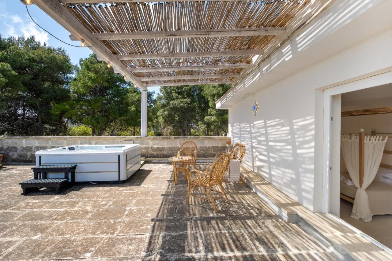 Masseria Rauccio Torre dell'Orso Bagian luar foto