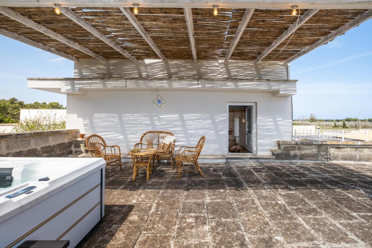 Masseria Rauccio Torre dell'Orso Bagian luar foto