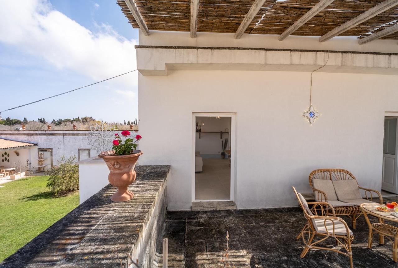 Masseria Rauccio Torre dell'Orso Bagian luar foto