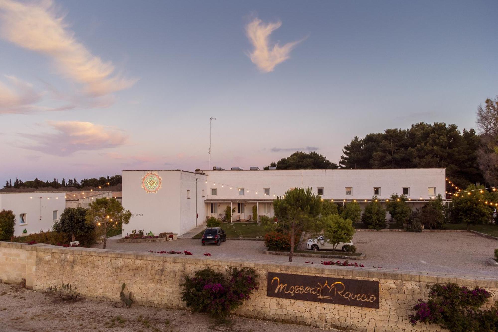 Masseria Rauccio Torre dell'Orso Bagian luar foto