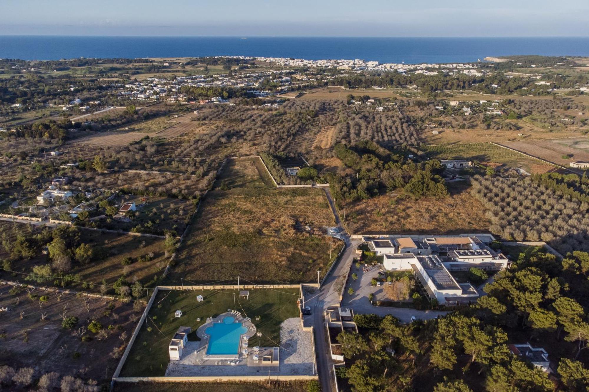Masseria Rauccio Torre dell'Orso Bagian luar foto