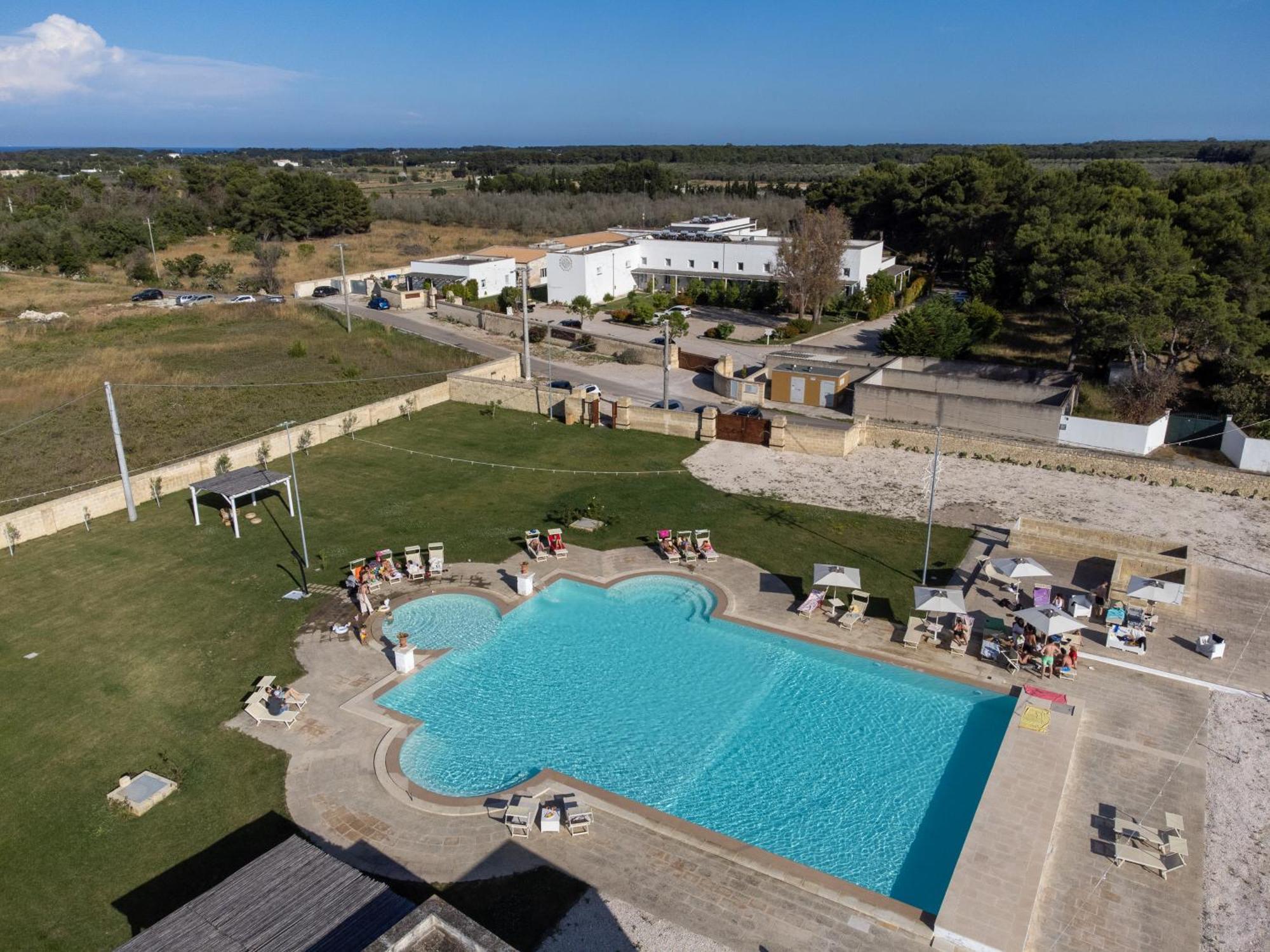 Masseria Rauccio Torre dell'Orso Bagian luar foto