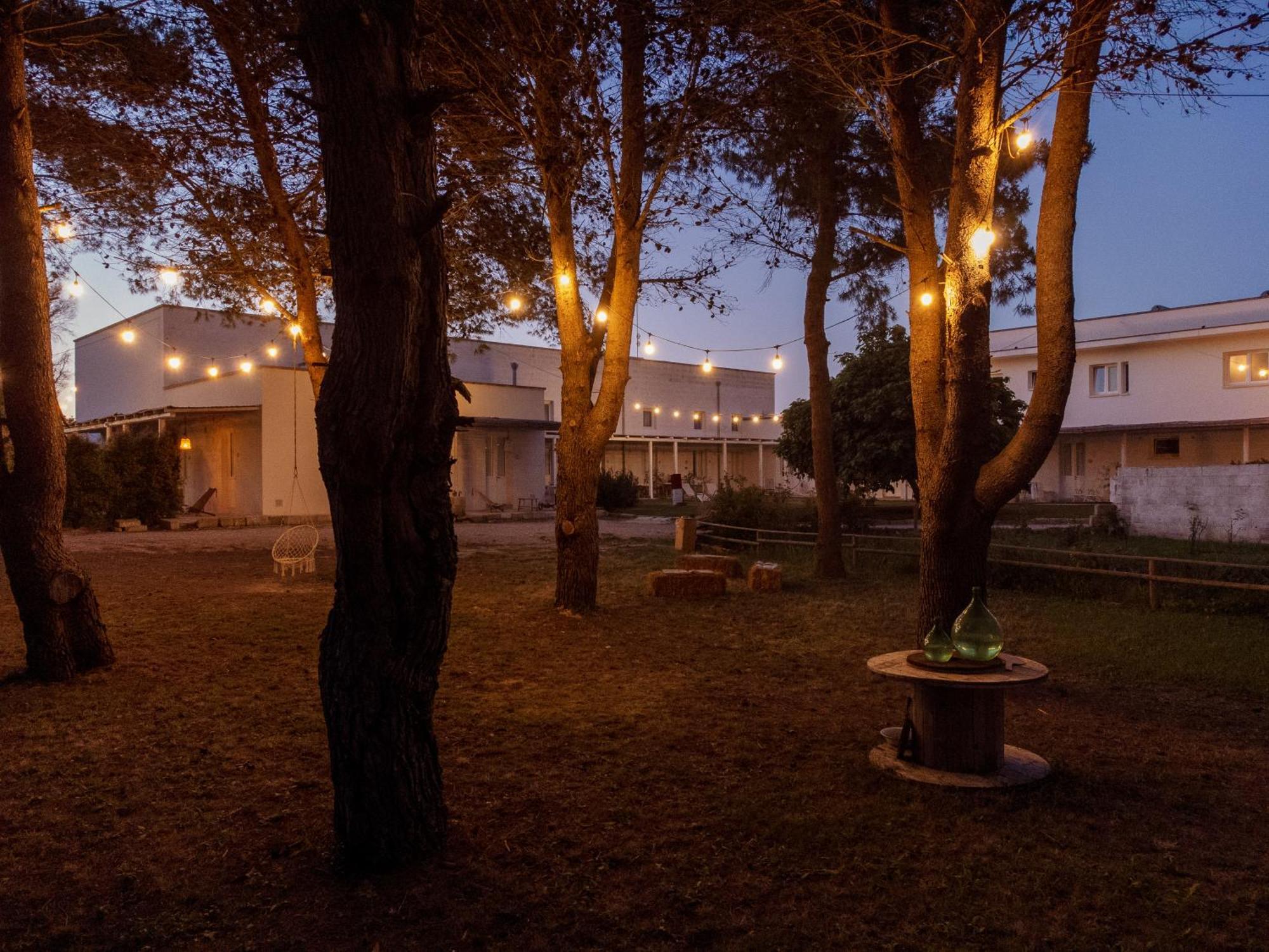Masseria Rauccio Torre dell'Orso Bagian luar foto